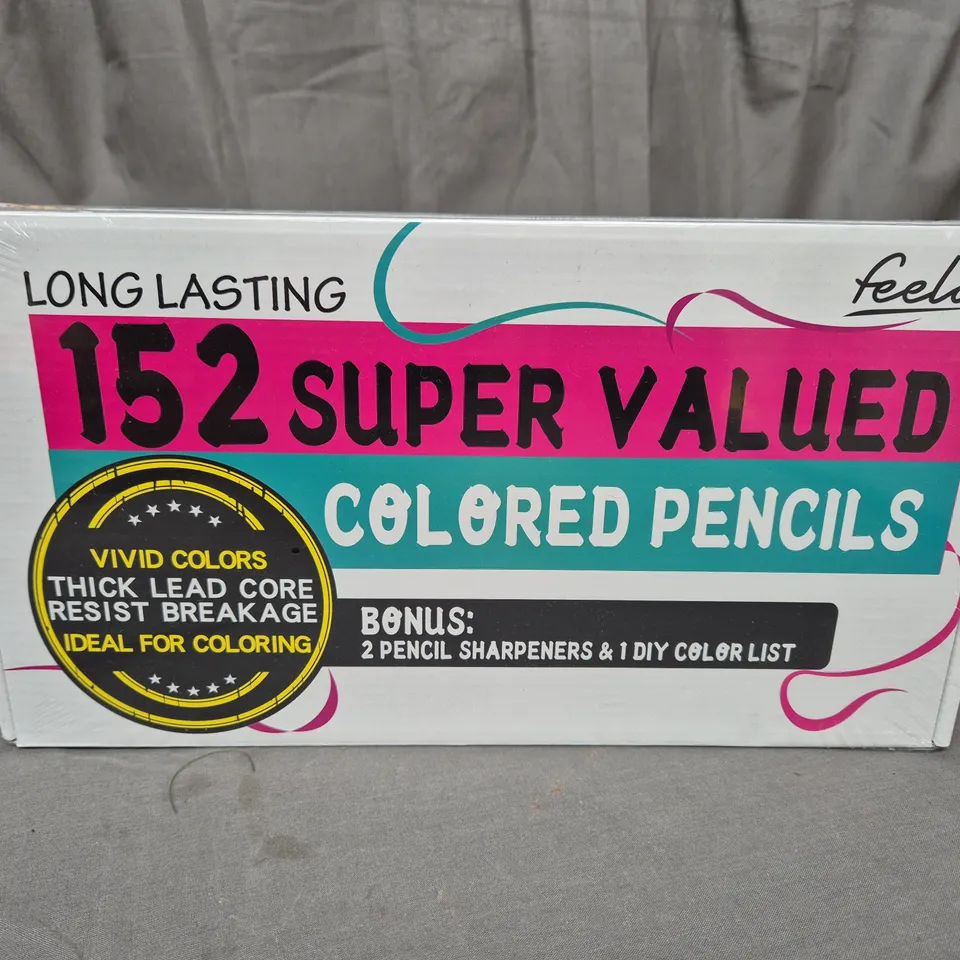 BOXED AND SEALED LONG LASTING 152 SUPER VALUED COLOURED PENCILS