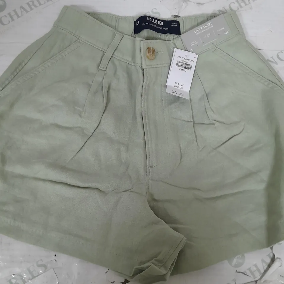 HOLLISTER GREEN LIVVY SHORTS - SIZE XL