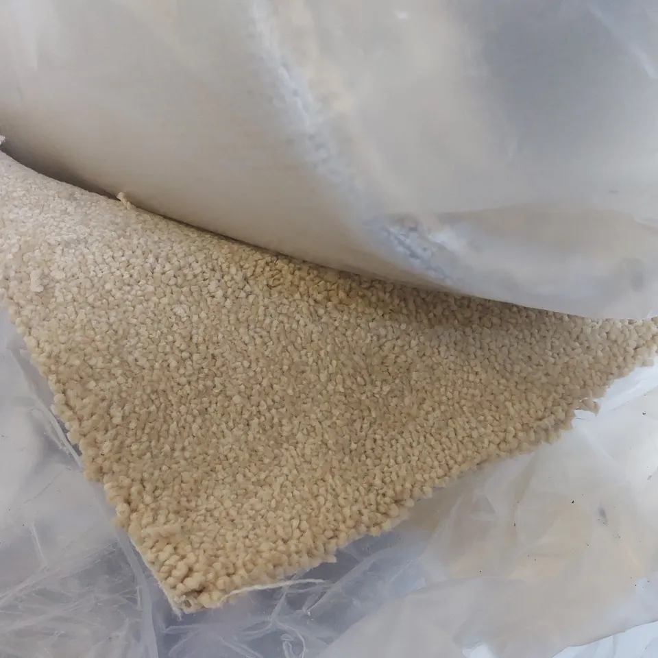 ROLL OF QUALITY EC AURA SAND DUNE CARPET - APPROXIMATELY 2 x 4m