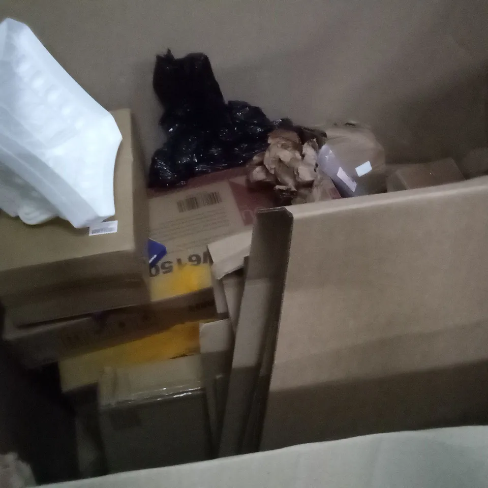 PALLET OF ASSORTED ITEMS INCLUDING GARDEN SHEARS, AIR COOLER, SHARK STEAM POCKET MOP, HOMIDEC FOLDOUT CHAIR, FRIDGE ORGANISER 