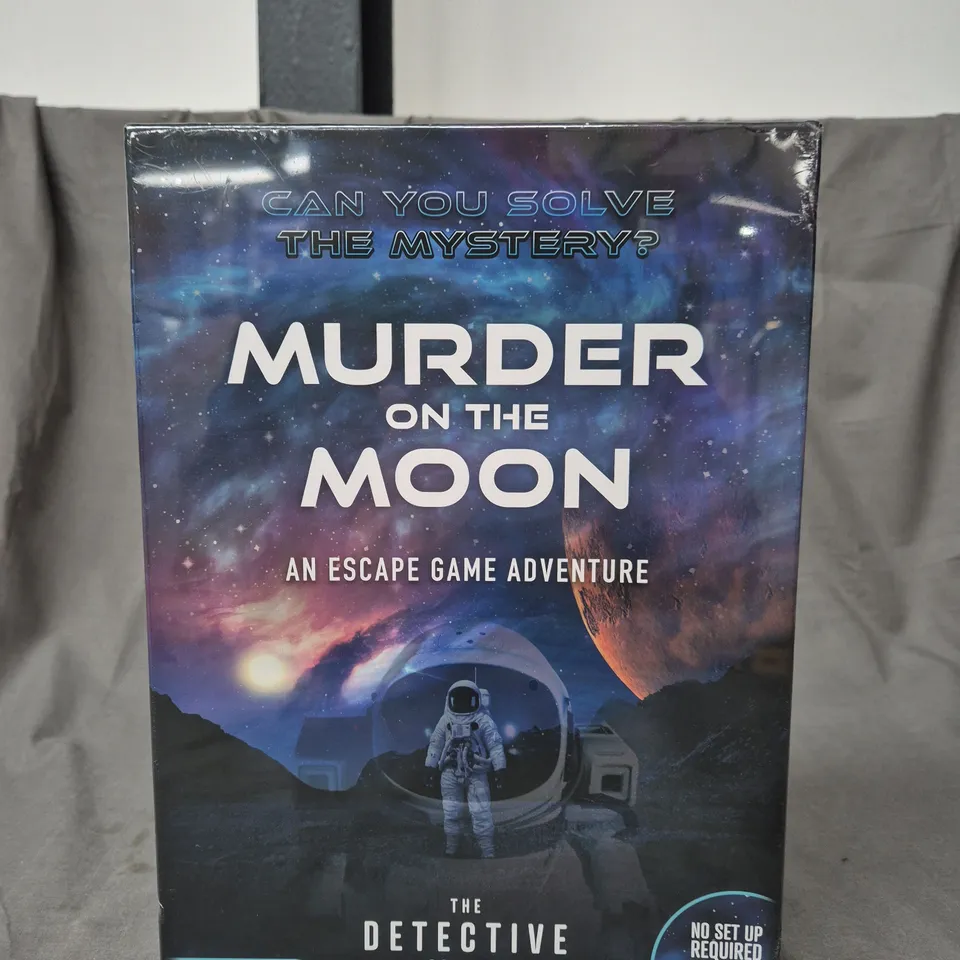 THE DETECTIVE SOCIETY - MURDER ON THE MOON - AN ESCAPE GAME ADVENTURE