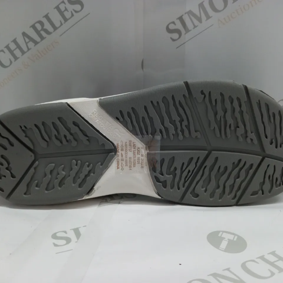 REGATTA LADY SANTA ROMA SANDALS SIZE 6