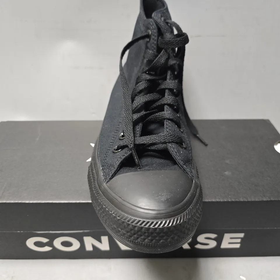 BOXED CONVERSE BLACK C TAYLORS BOOTS - UK 6.5 
