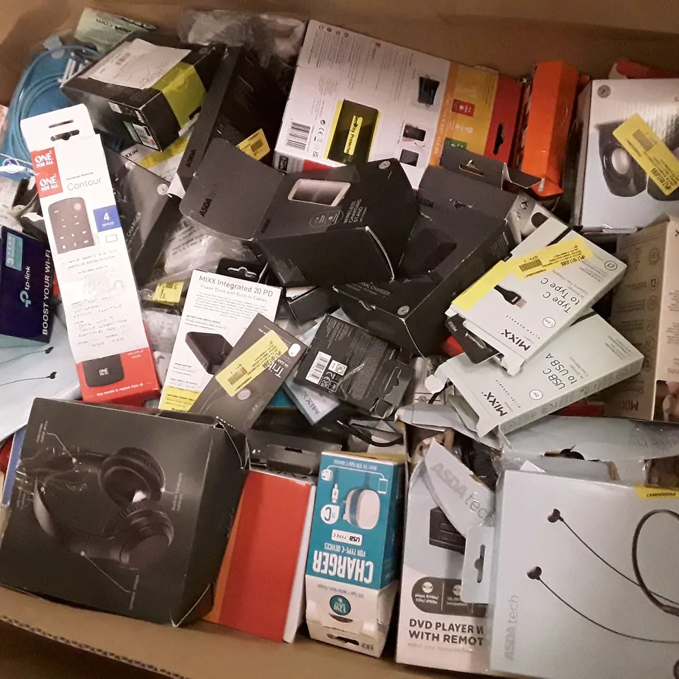 BOX OF ASSORTED ELECTRONIC PRODUCTS INCLUDING UNIVERSAL REMOTE, STEREO SPEAKERS, HEADPHONES, WIRELESS CHARGING STAND