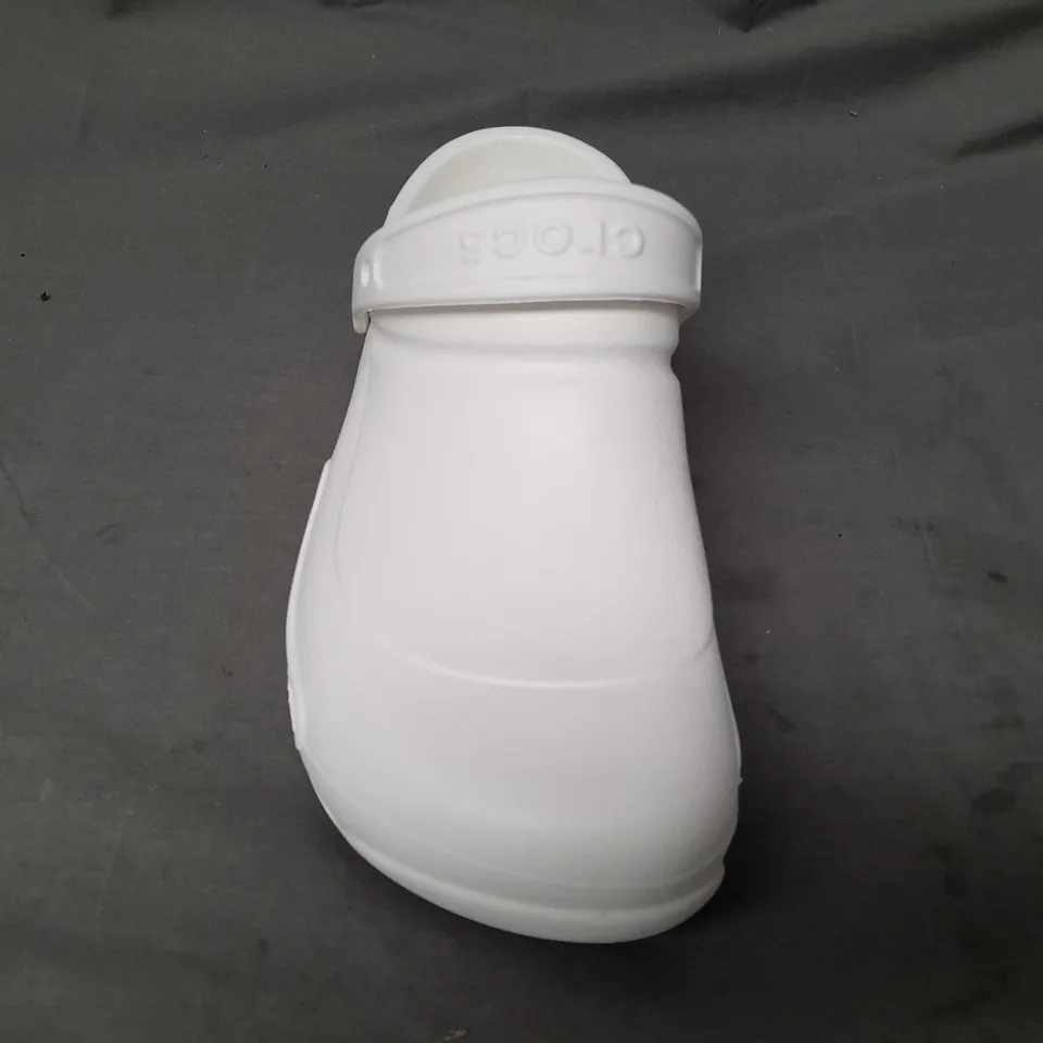 PAIR OF CROCS BISTRO CLOGS IN WHITE UK SIZE M10/W11