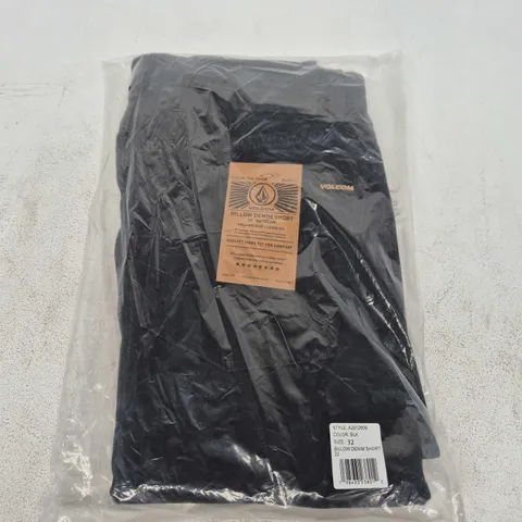 BAGGED VOLCOM BILLOW DENIM SHORTS IN BLACK - SIZE 22