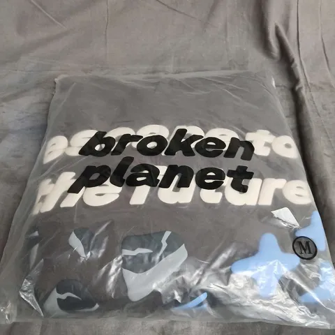 BROKEN PLANET ESCAPE TOO THE FUTURE HOODIE SIZE M