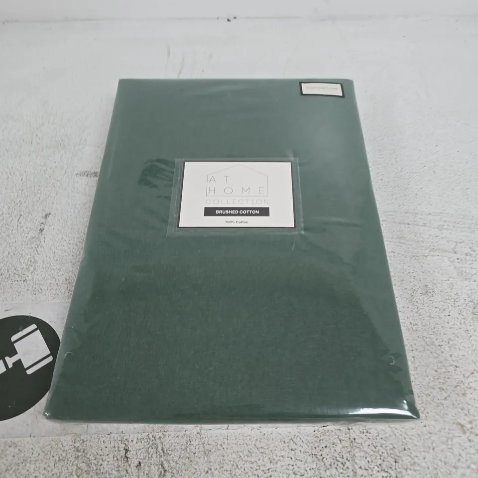 8 X AT HOME COLLECTION BRUSHED SINGLE DUVET COVERS - GREEN 