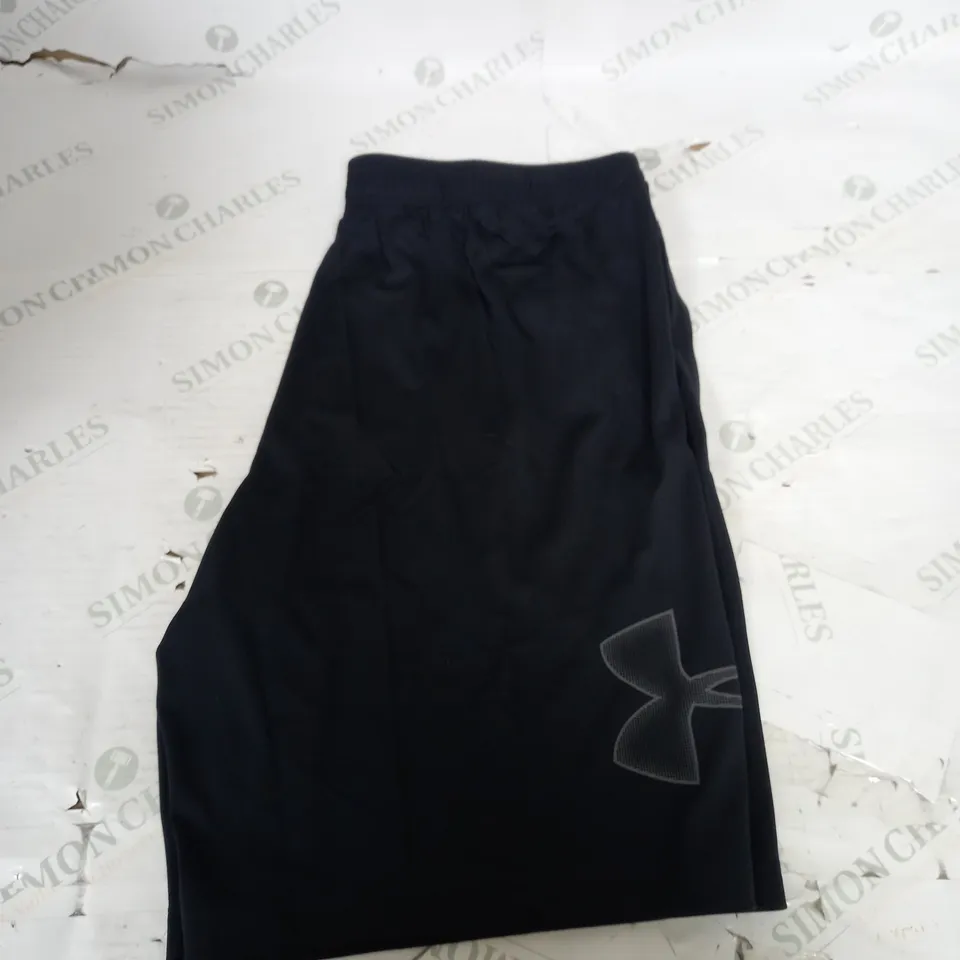 UNDER ARMOUR LOGO CASUAL SHORTS SIZE 2XL