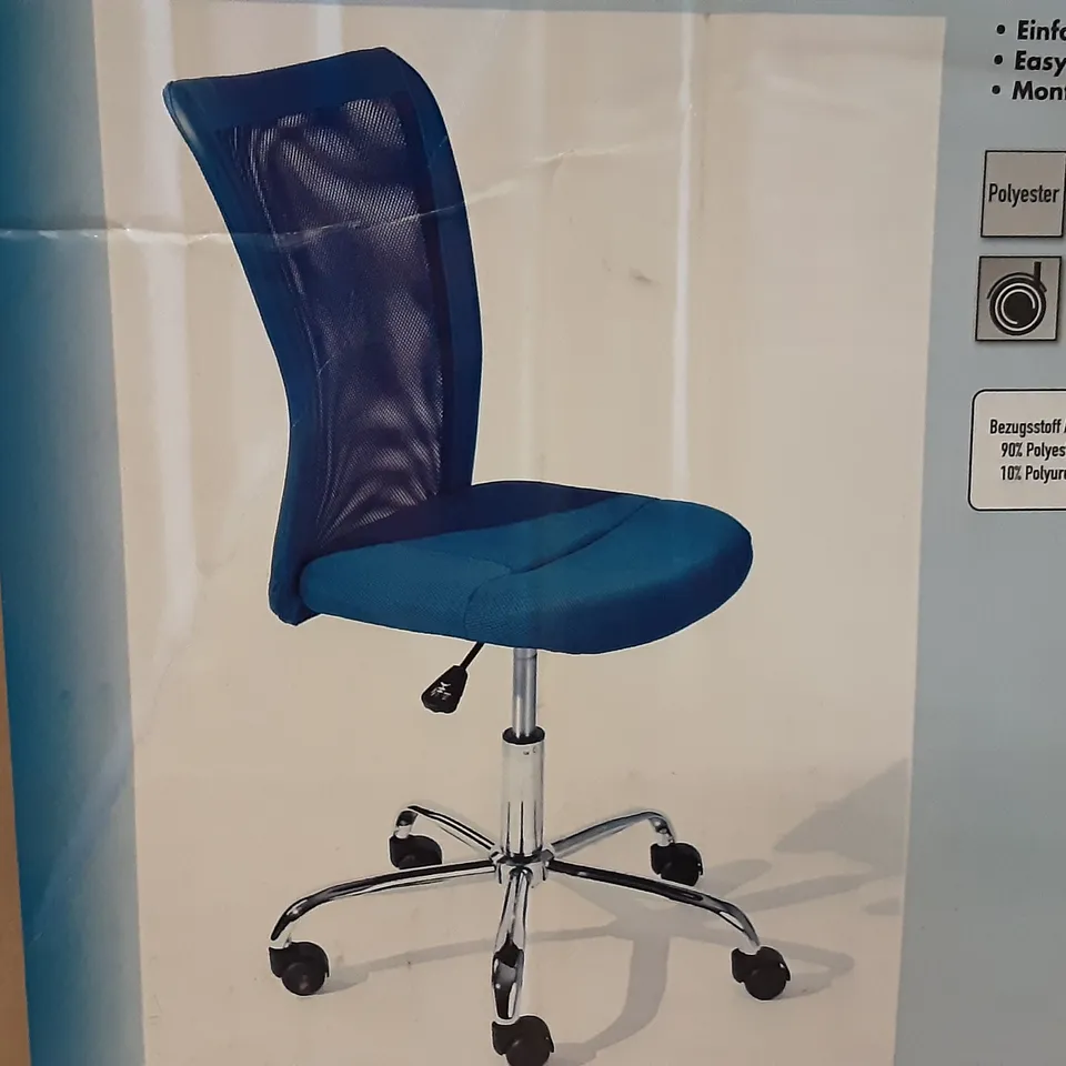 BOXED BONNIE SWIVEL CHAIR , BLUE 
