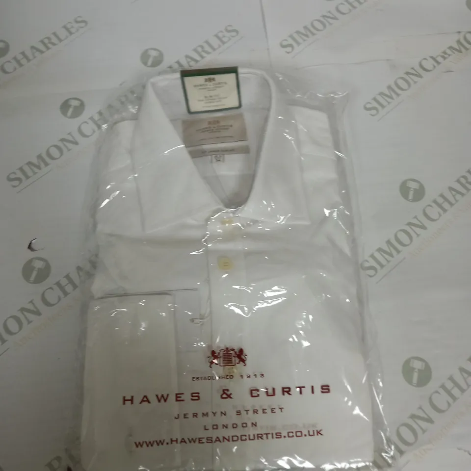 BAGGED HAWES AND CURTIS BUTTON SHIRT SIZE 34