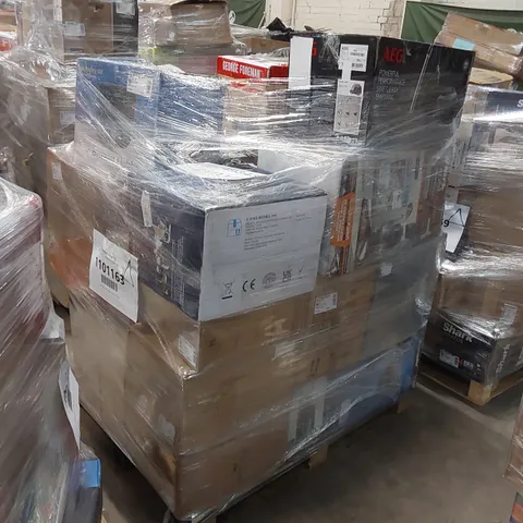 PALLET OF APPROXIMATELY 25 UNPROCESSED RAW RETURN HOUSEHOLD AND ELECTRICAL GOODS TO INCLUDE;