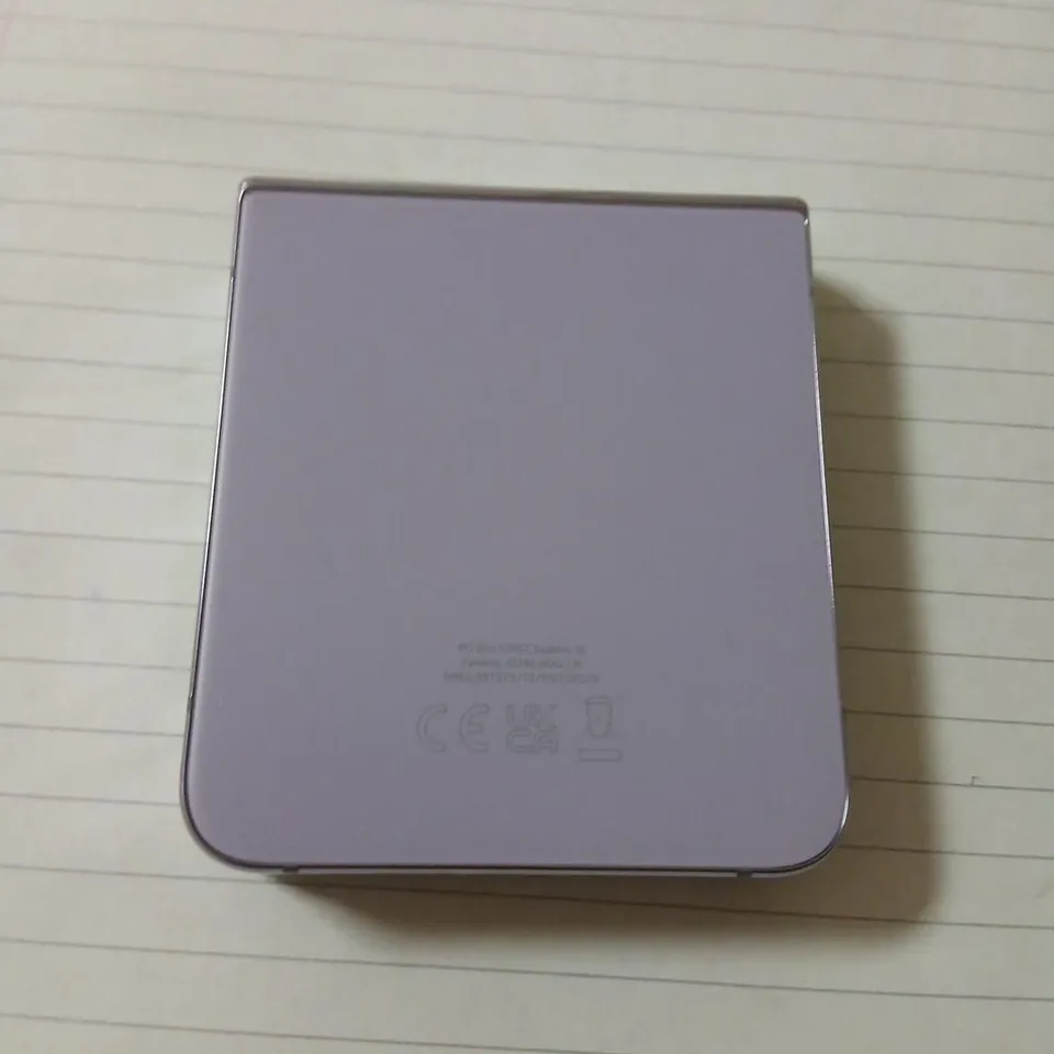 SAMSUNG GALAXY Z FLIP SMARTPHONE – BLACK & LAVENDER – BOXED