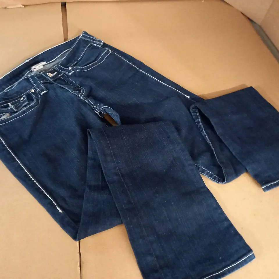 TRUE RELIGION JEANS - 30