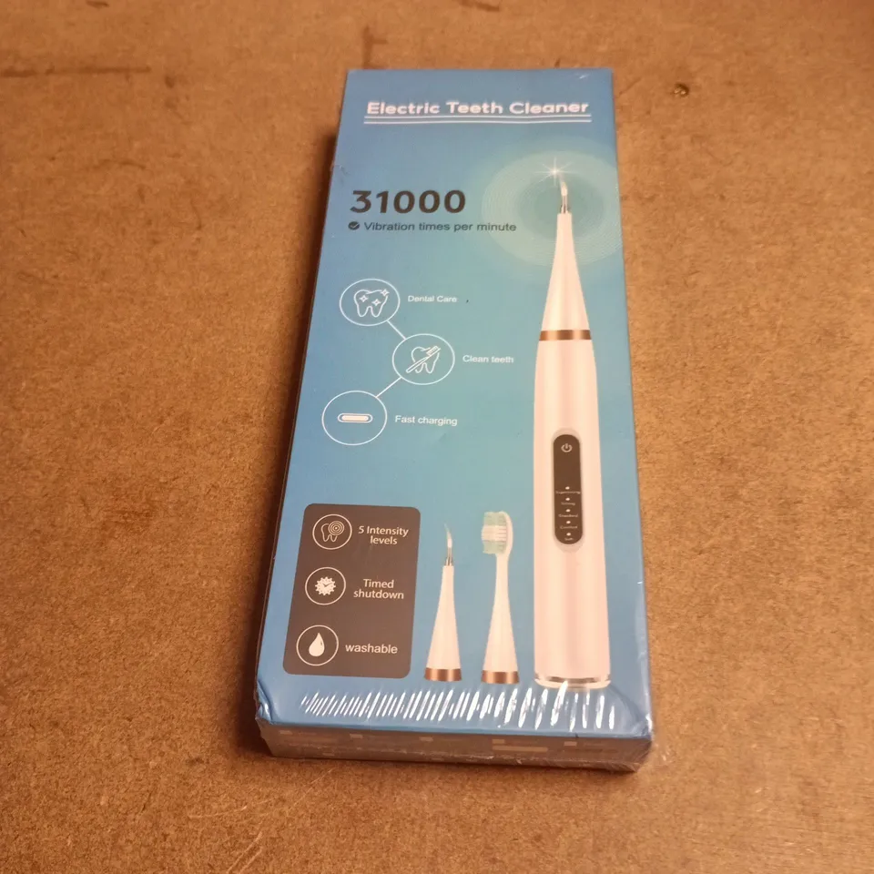 BOX OF APPROXIMATELY 10 ASSORTED BEAUTY PRODUCTS INCLUDING ELECTRIC TEETH CLEANER, EELHOE MICRONEEDLING INFUSION KIT AND DR MELAXIN EXFOLIATING BLACK RICE AMPOULE