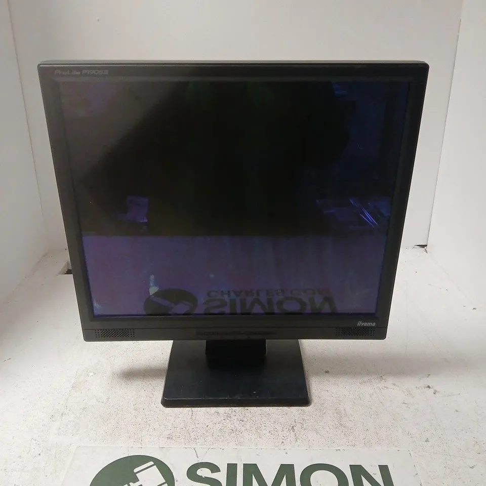 IIYAMA PROLITE LCD MONITOR