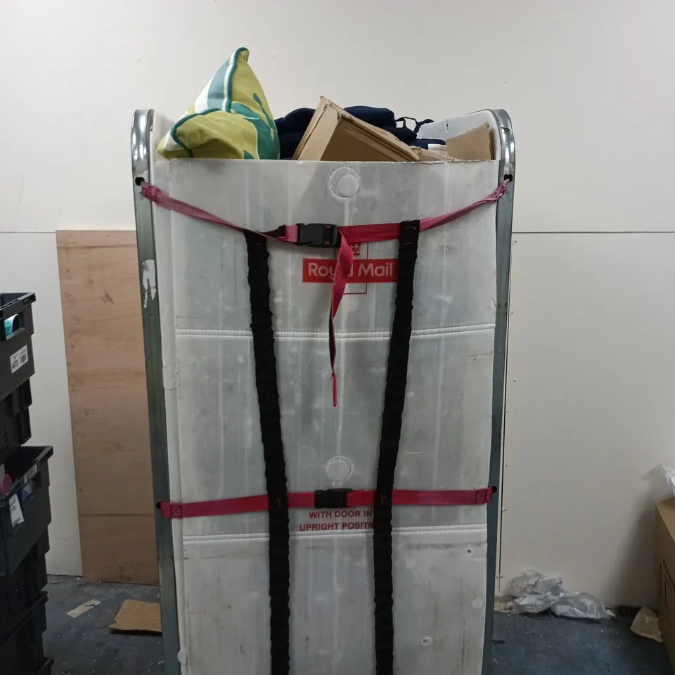 CAGE OF APPROXIMATELY 15 ASSORTED HOUSEHOLD ITEMS INCLUDING A LEAF CUSHION, A5 CLEAR FILES AND CHAIR CUSHIONS