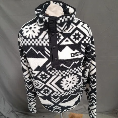 COLUMBIA HELVETIA 2 PRINTED CROPPED HALF SNAP FLEECE IN BLACK/WHITE SIZE S