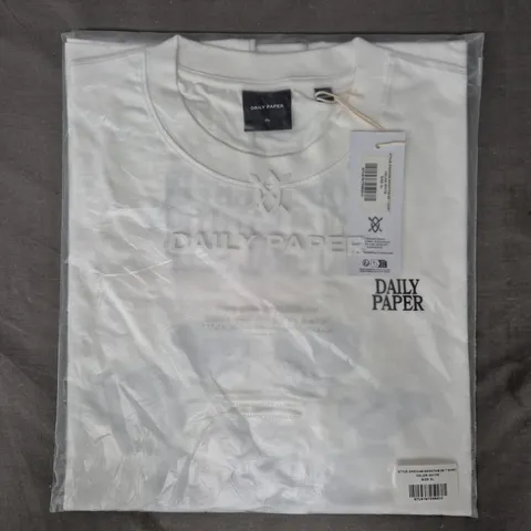 DAILY PAPER SMOTHIE SHORT SLEEVE T-SHIRT IN WHITE SIZE XL