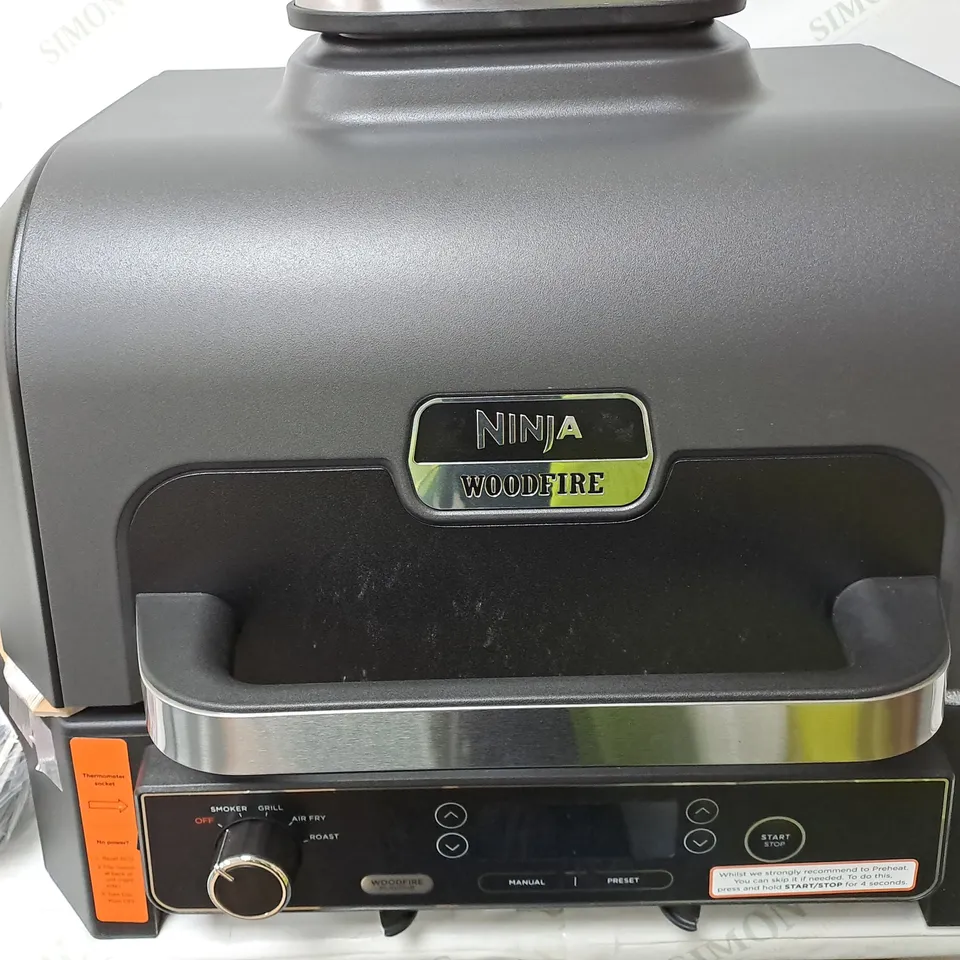 NINJA WOOD FIRE PRO XL ELECTRIC BBQ GRILL,SMART COOK SYSTEM BUILT IN THERMOMETER 