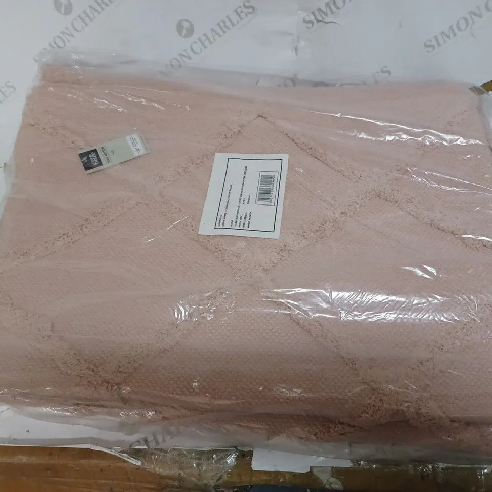 BRAND NEW CASE OF 6 TUFTED DIAMOND COTTON RUGS, PINK, 120X170CM