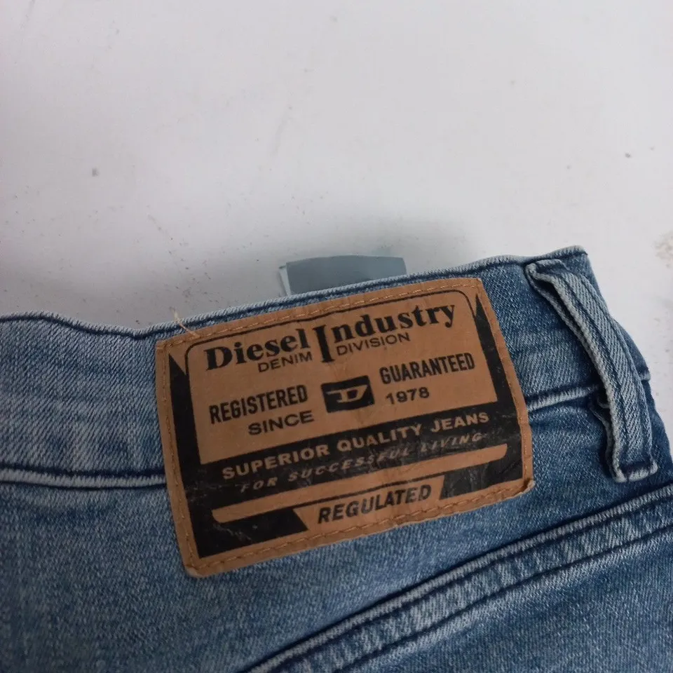 DIESEL JEANS DENIM INDUSTRY PATCH – SIZE UNSPECIFIED