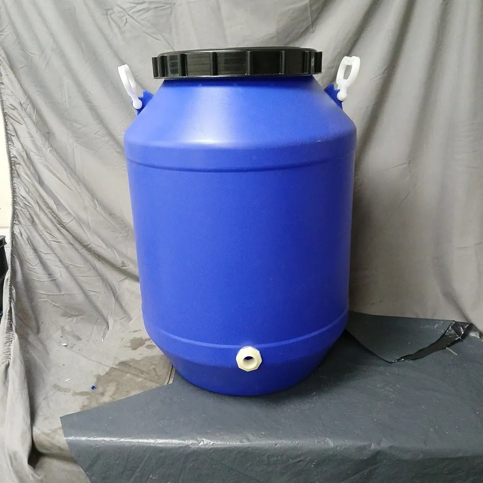 BLUE PLASTIC STORAGE DRUM WITH SCREW CAP UNBOXED