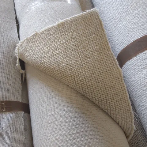 ROLL OF QUALITY PADSTOW MOHAIR STRATA CARPET - APPROXIMATELY 5 x 6.2m