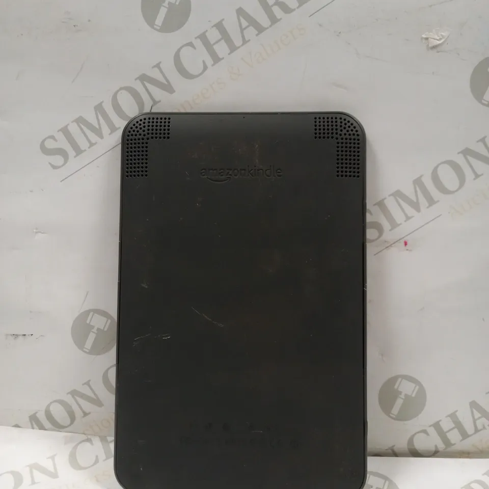 AMAZON KINDLE E BOOK IN BLACK