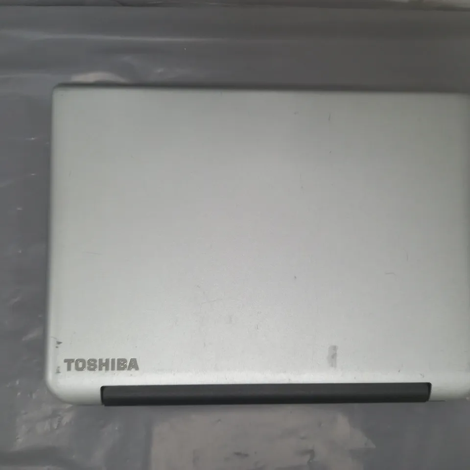 TOSHIBA SATELLITE NB10T-A-102 11 INCH PENTIUM N3510 1.99GHZ