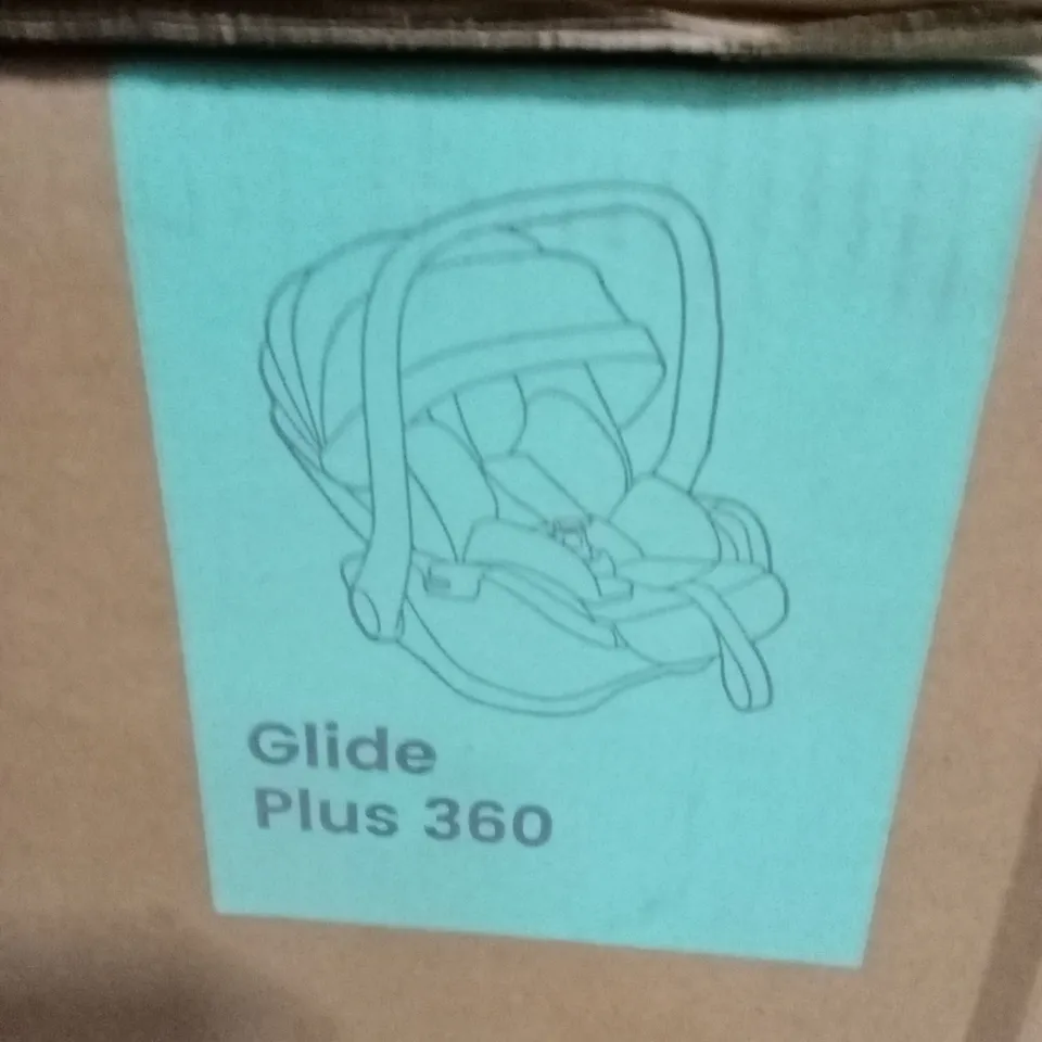 BOXED SILVER CROSS CAR SEAT AND BASE (2 BOXES)