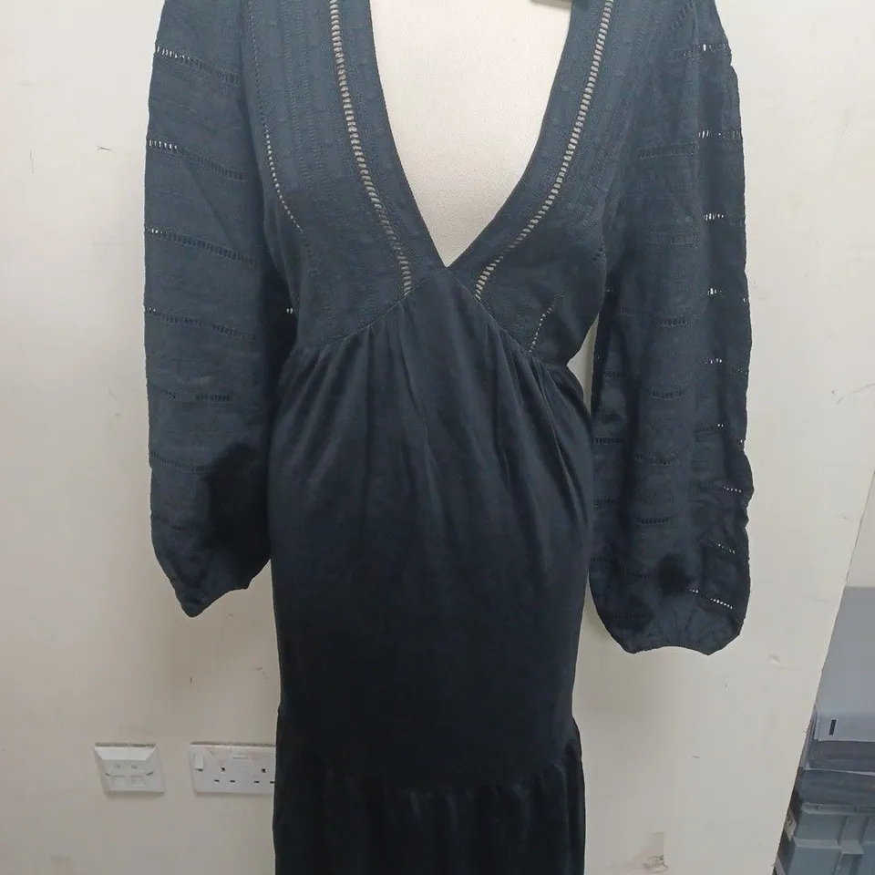 BODEN V-NECK LONG SLEEVE DRESS - UK 20R