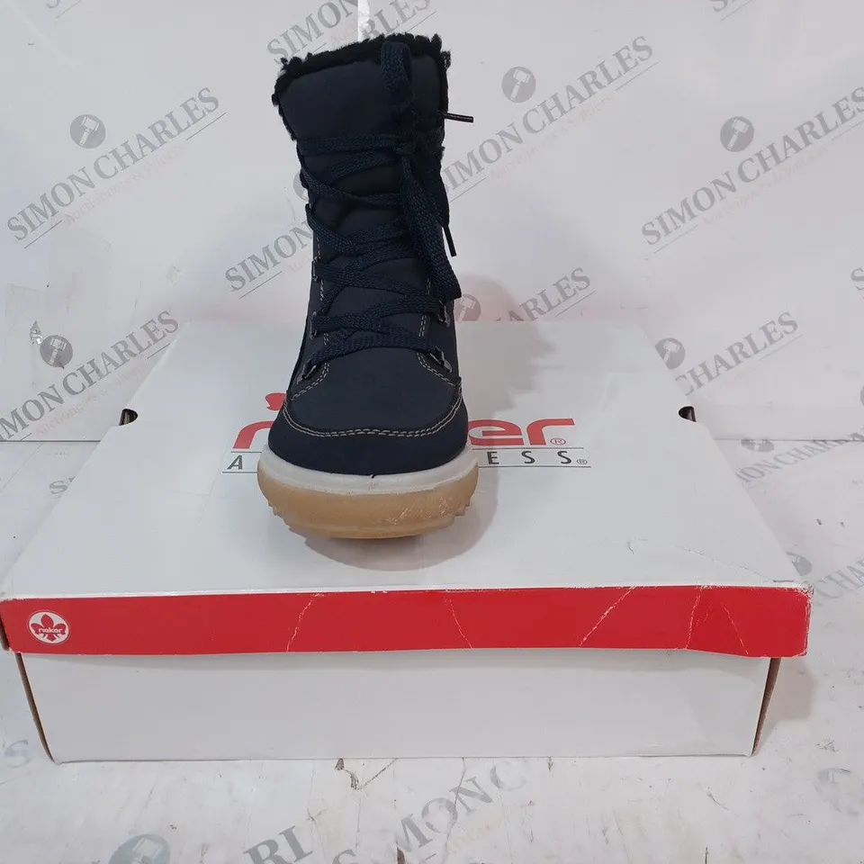 BOXED PAIR OF RIEKER WARM HIKING BOOTS, NAVY - SIZE 6 