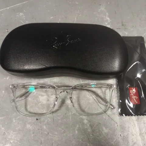 PAIR OF RAY BAN CLEAR GLASSES IN CASE