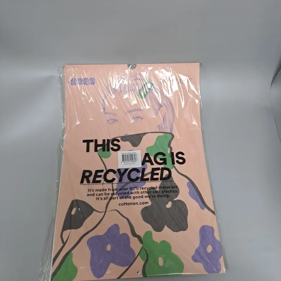 BOX OF 18X TYPO ARTISTS CALENDARS 