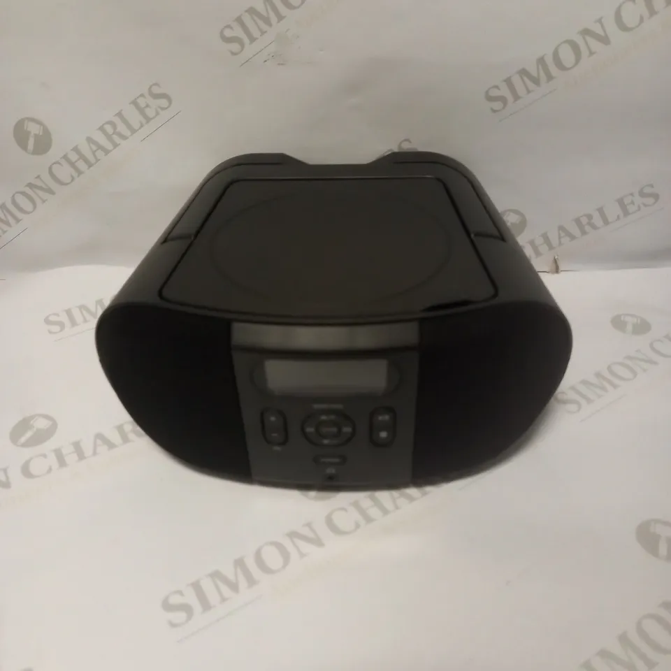 BOXED TECH CD AM/FM RADIO BOOMBOX IN BLACK RRP £12