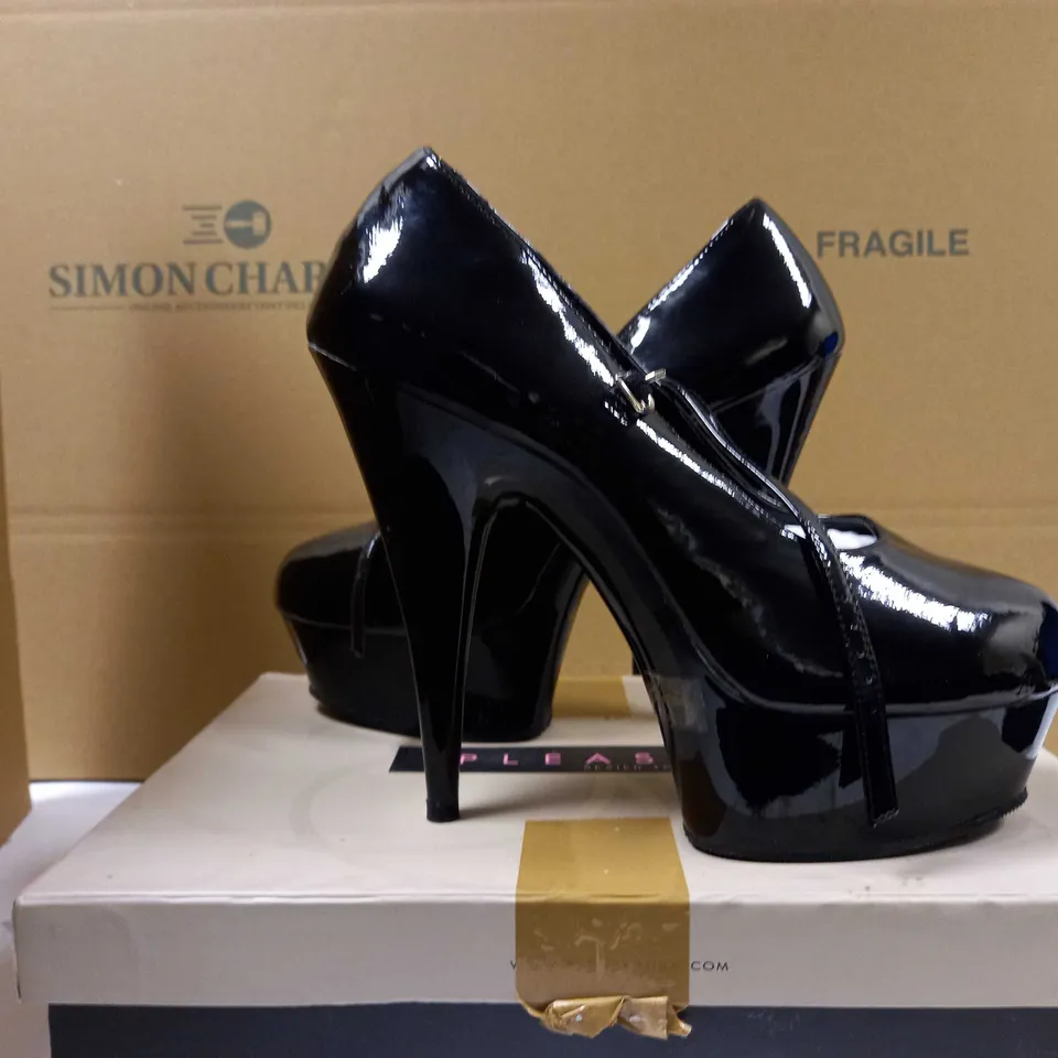 BOXED PAIR OF PLEASER BLACK PLATFORMED STILETTO SHOES - SIZE 12