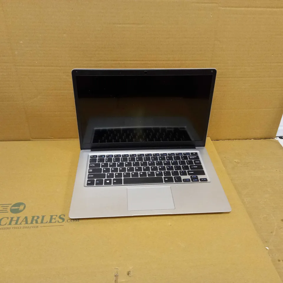 SILVER UNBRANDED LAPTOP - NO BOX 