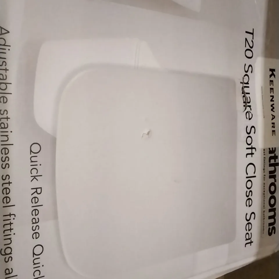 BOXED TORRE SOFT CLOSE SQUARE STANDARD TOILET SEAT RRP £6