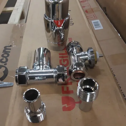 BOXED ANGLED THERMOSTATIC 2 PIECE RADIATOR VALVE SET
