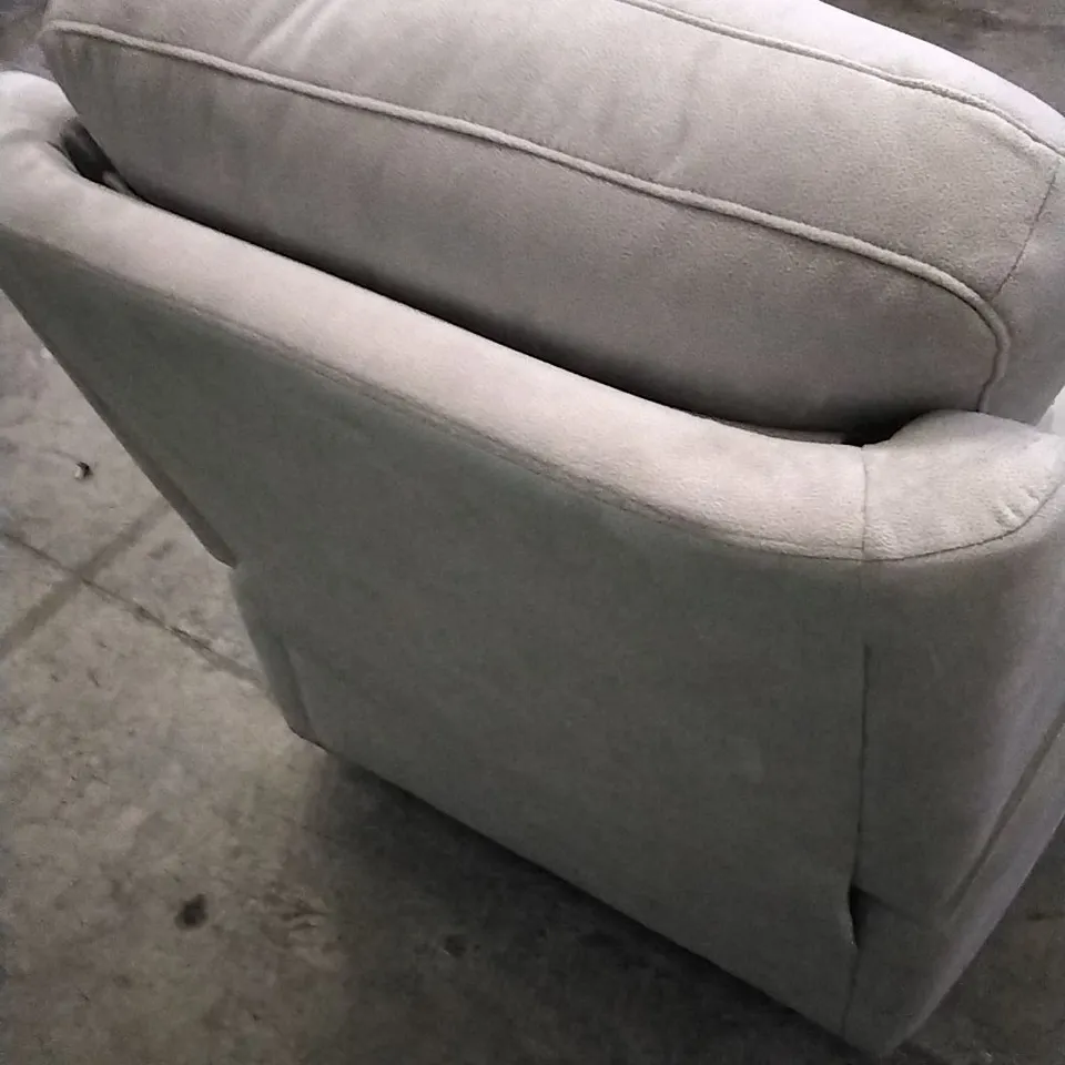 QUALITY BRITISH DESIGNED & MANUFACTURED G PLAN KINGSBURY POWER RECLINER STINGRAY PLATINUM SUEDE ARMCHAIR