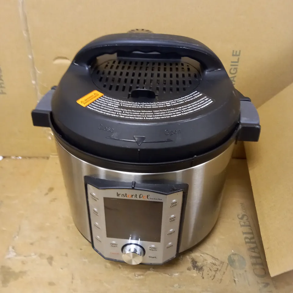 INSTANT POT DUO EVO PLUS ELECTRIC PRESSURE COOKER