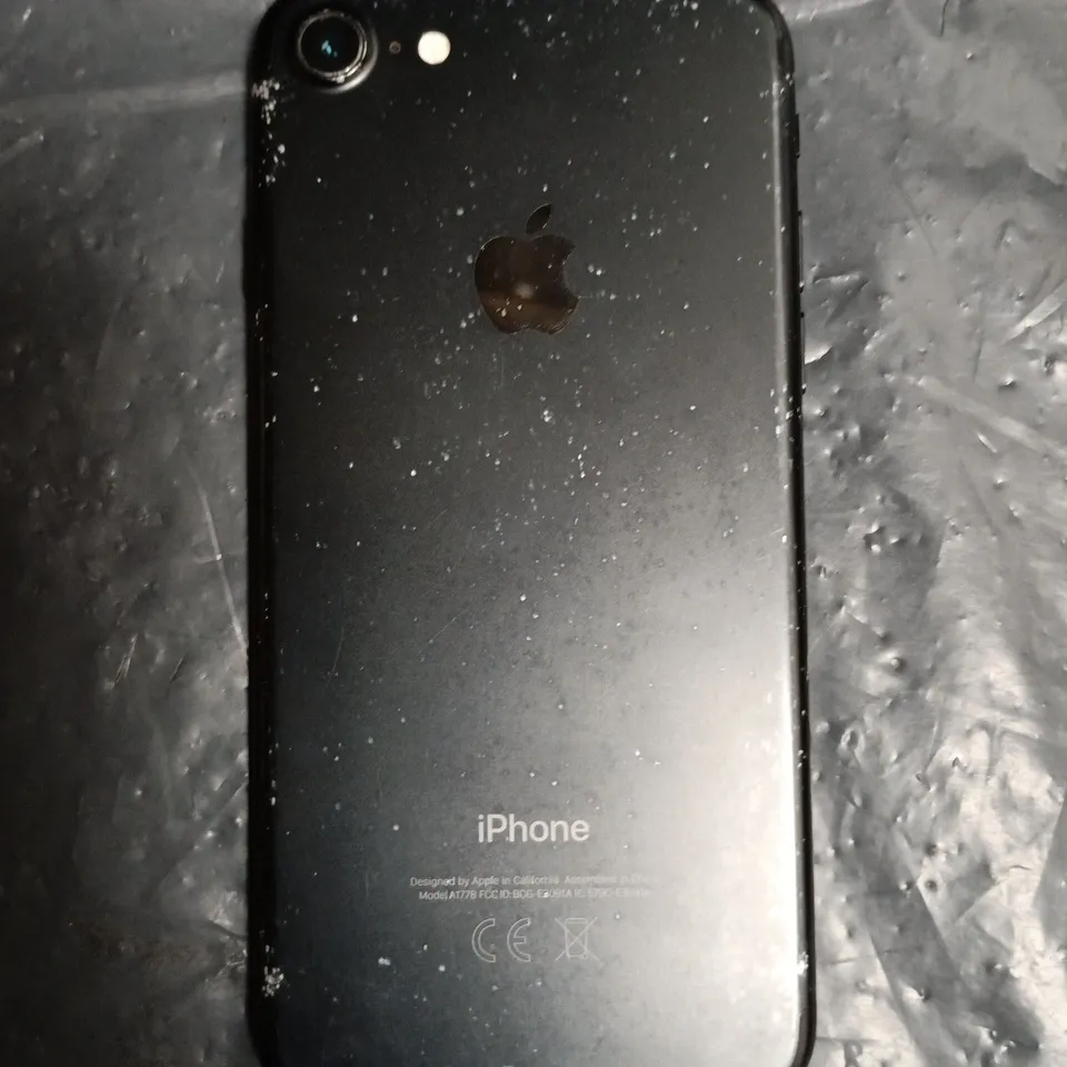APPLE IPHONE 7 A1778 MOBILE PHONE