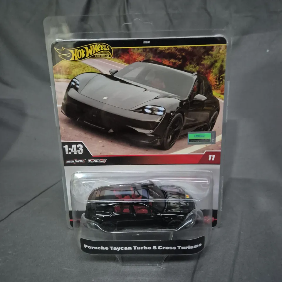 HOTWHEELS PREMIUM PORSCHE TAYCAN TURBO S CROSS TURISMO 