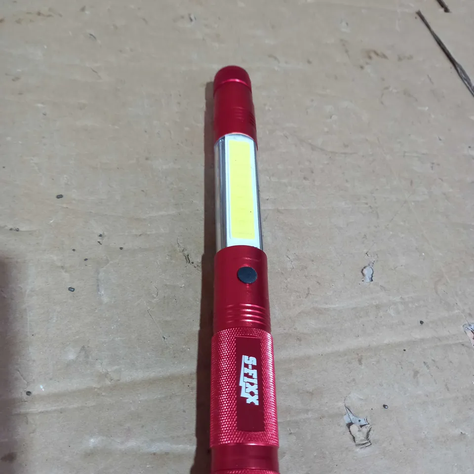 SFIXX SET OF LED TORCHES RED