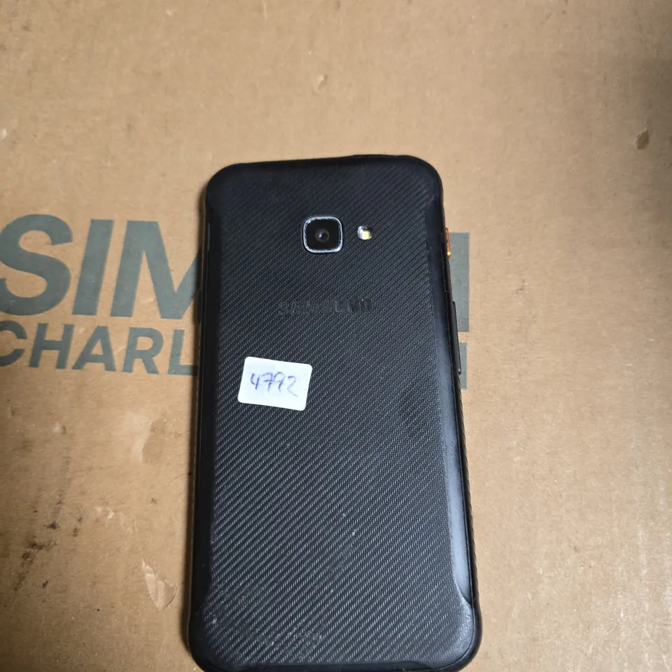 SAMSUNG SMARTPHONE – BLACK