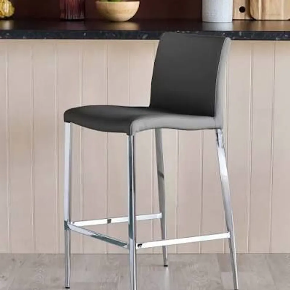 BOXED PAIR OF DANETTI ELISE LIGHT GREY FAUX LEATHER BAR STOOL
