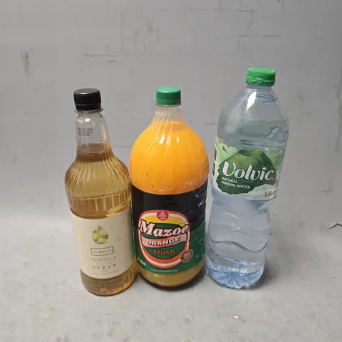 APPROXIMATELY 4 ASSORTED DRINKS ITEMS TO INCLUDE - VOLVIC WATER , SIMPLY VANILLA SYRUP , MAZOE ORANGE CRUSH 