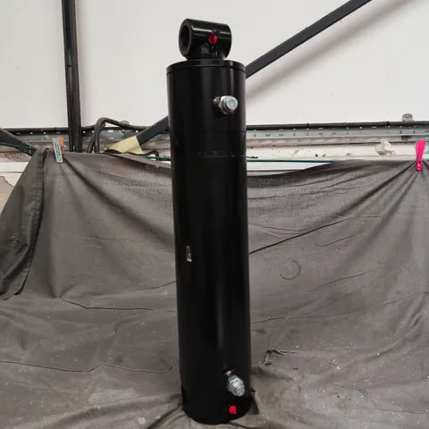 HYDRAULIC CYLINDER BLACK REPLACEMENT PART FOR AGRICULTURAL/HEAVY MACHINERY UNBOXED