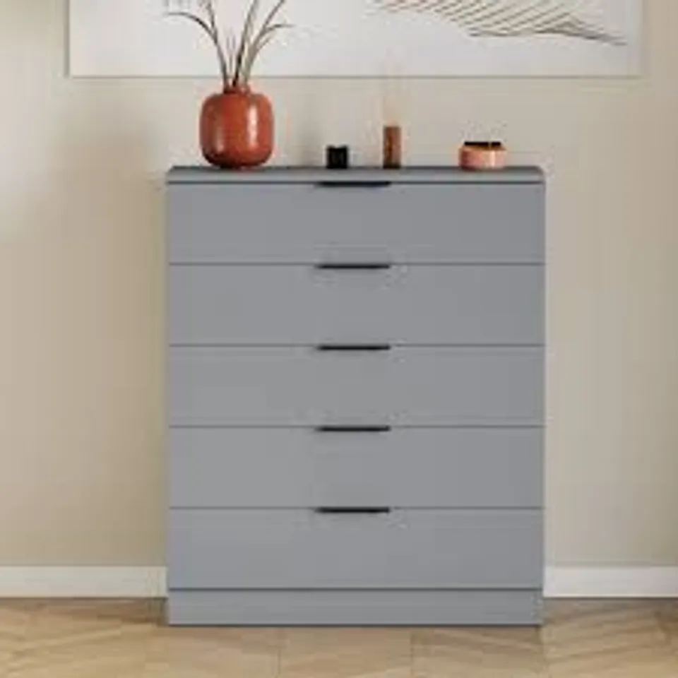 BOXED TREGA 5 DRAWER CHEST - GREY (1 BOX)